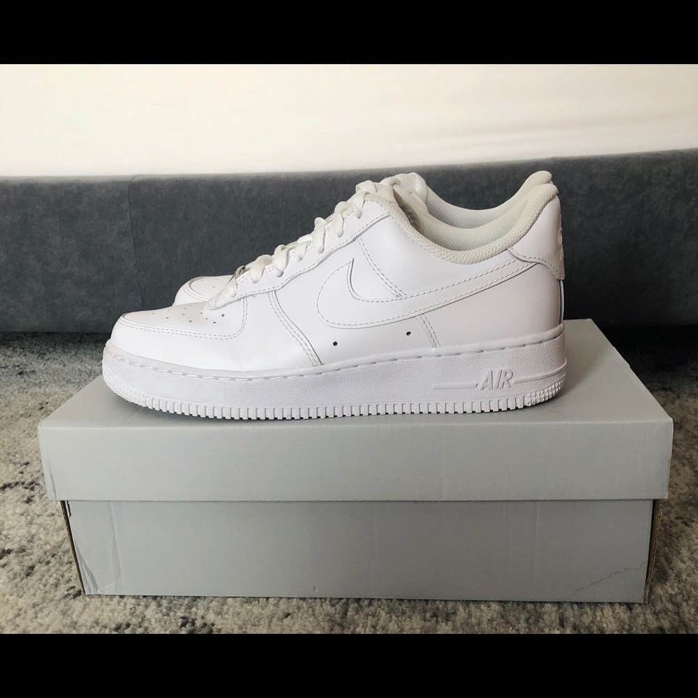 Nike White Air Force 1